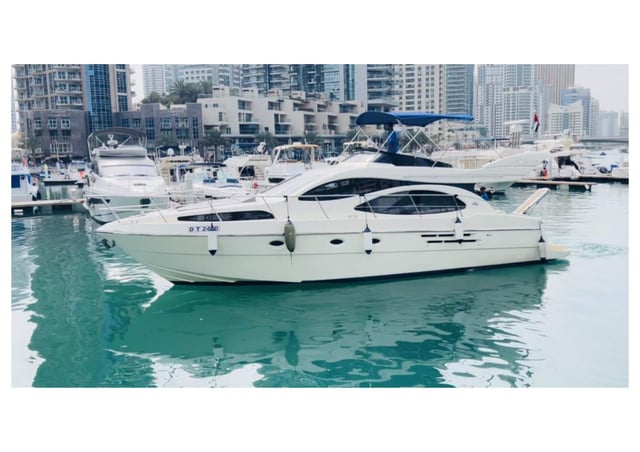 15 Meter lange Luxusyacht Dubai Jachthafen mit Frühstück oder Barbecue