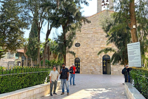 Desde Ammán: Excursión de un día al Monte Nebo, Madaba y el Lugar del BautismoSólo transporte