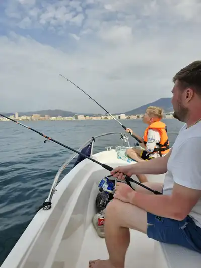 Fuengirola: Fishing Trip with Drinks and Gear