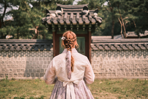 Seoul: UNESCO Palace History Tour, Photos & Optional Hanbok