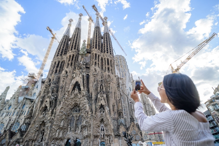 Vanuit Madrid: Het beste van Barcelona in één dagEngelse rondleiding