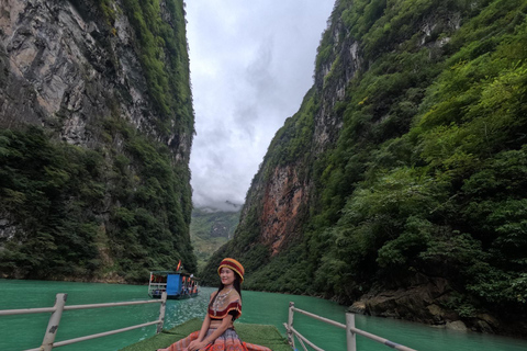 Ha Giang Loop - Na Hang Lake Boat trip 4 Days Motorbike tour Easy Rider