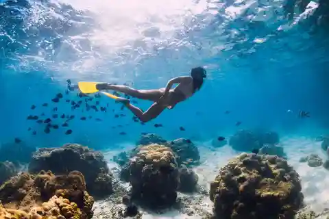 Capri: tour in barca, grotta avventura, nuoto, spiagge e visita dell'isola