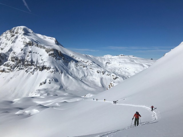 Visit Vialattea Ski Touring Day in extraordinary mountains in Montgenèvre