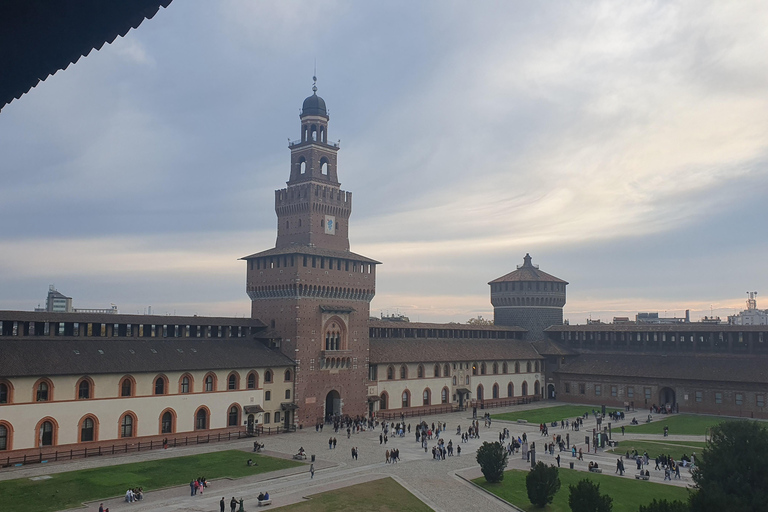Wieża Branca i Zamek Sforzów - wycieczka z przewodnikiem