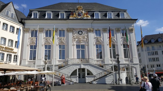 Bonn: Private City Highlights Walking Tour