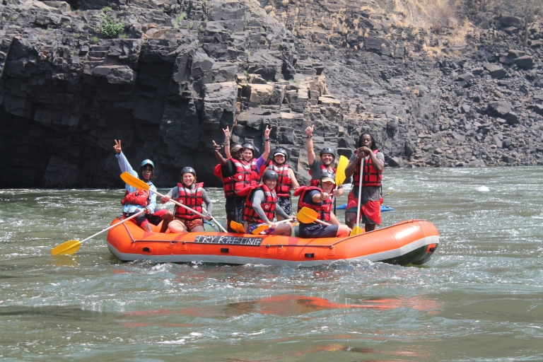 Cataratas Victoria: Aventura de 2,5 días en balsa por el río Zambeze