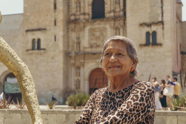 Hello Toledo: Private 2-Hour City Walk with Local Guide