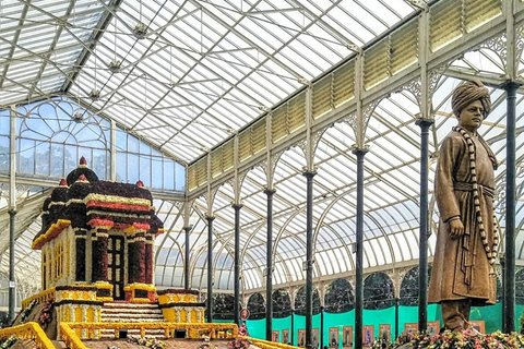 Bangalore: Lalbagh Botanical Garden Walking Tour with Guide Morning Nature Walking Tour at Lalbagh Botanical Garden.