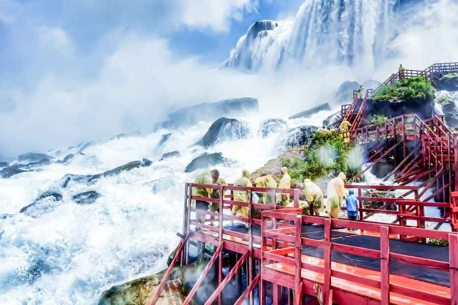 Ab NYC: 1-tägige Niagara Falls-Tour mit der "Maid of the Mist". Foto: GetYourGuide