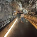 Tour alla Grotta di Postumia e al Castello di Predjama da Lubiana