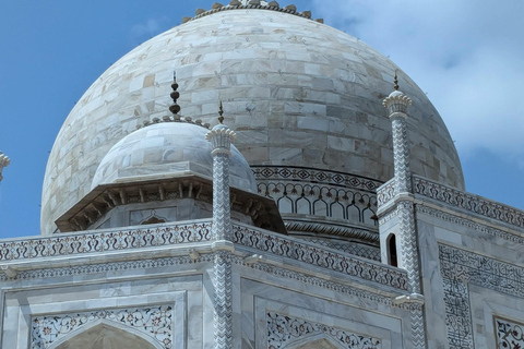 From Delhi: Taj Mahal, Agra Fort & Baby Taj day trip by car All-Inclusive Tour: Car, Guide, Tickets & 5-star Meal