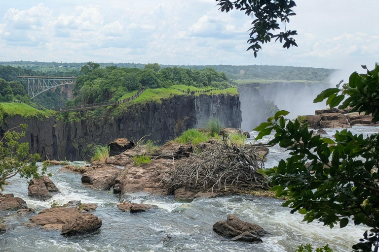 Livingstone: Victoria Falls Cross-Border Experience