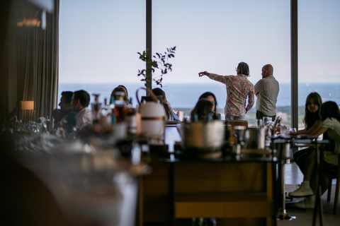 Gdańsk: Spanish wine tasting & tapas selection on 33rd floor