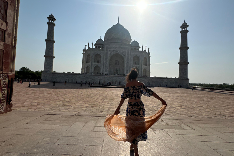 Taj Mahal: Ticket de entrada exprés para la visita al amanecer con guía