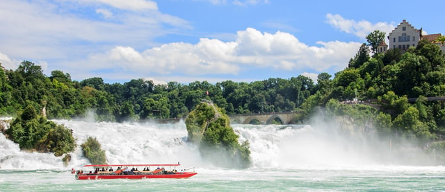 Private driver day trip: Zurich>Rhine Falls & Stein am Rhein