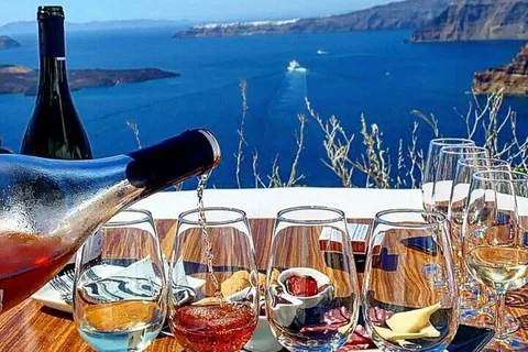 Athene: Santorini wijnproeverij bij Brettos Bar in Plaka
