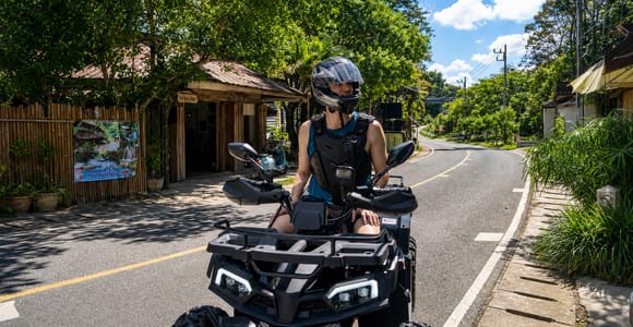 Chiang Mai S: Guided ATV Adventure with Waterfalls & Temples