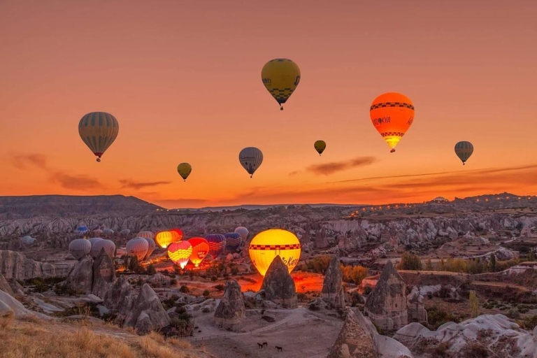 Capadócia: Passeio de balão de ar quente no Vale de SoganliCapadócia: passeio de balão de ar quente no Vale de Soganli