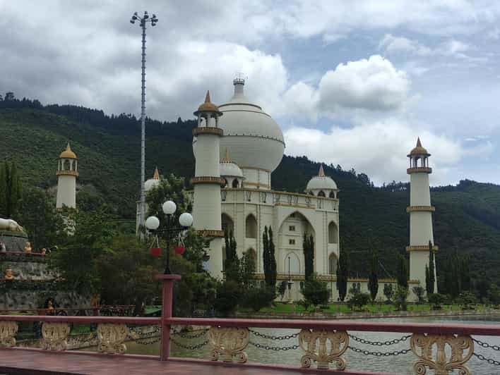 BOGOTA: Tour of Jaime Duque Park, Zoo, and Aerospace Museum