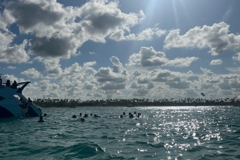 Speedboat Adventure: Exhilarating Experience in Punta Cana Speedboat Adventure: Exhilarating Experience in Punta Cana