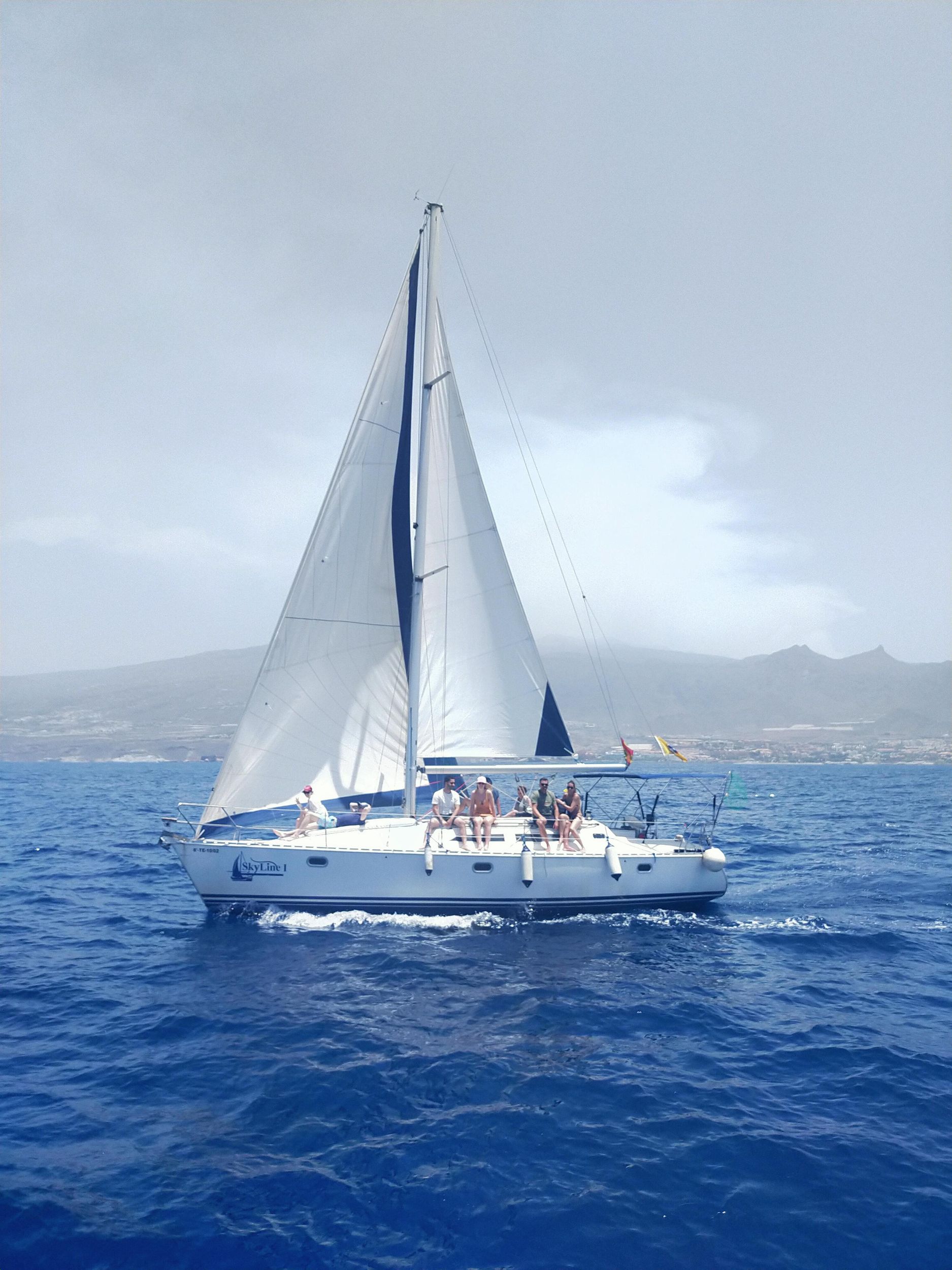 Privater Charter auf einem Segelboot - Küstentour mit Schnorcheln in der Bucht