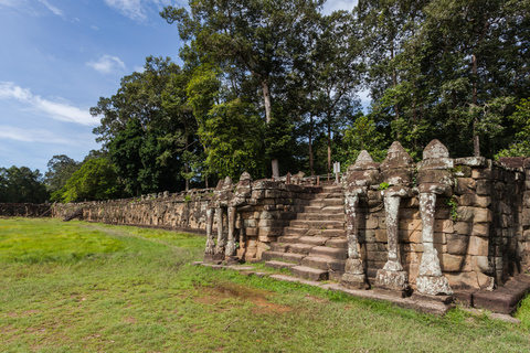 Siem Reap: Tour per piccoli gruppi di Angkor Wat di un giorno intero e tramonto