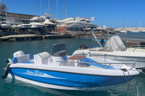Polignano a Mare Caves and Grottos Tour by Boat with Spritz Polignano a Mare: Caves and Grottos Boat Tour with Spritz