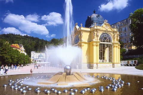 Karlovy Vary &amp; Marianske Lazne Tour from Prague with Lunch