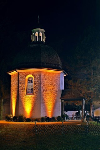 Visit Silent Night Oberndorf Christmas Eve Tour from Salzburg in Cenevre