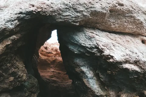 Portimão Hidden Caves: Private Kayak and SUP Tour
