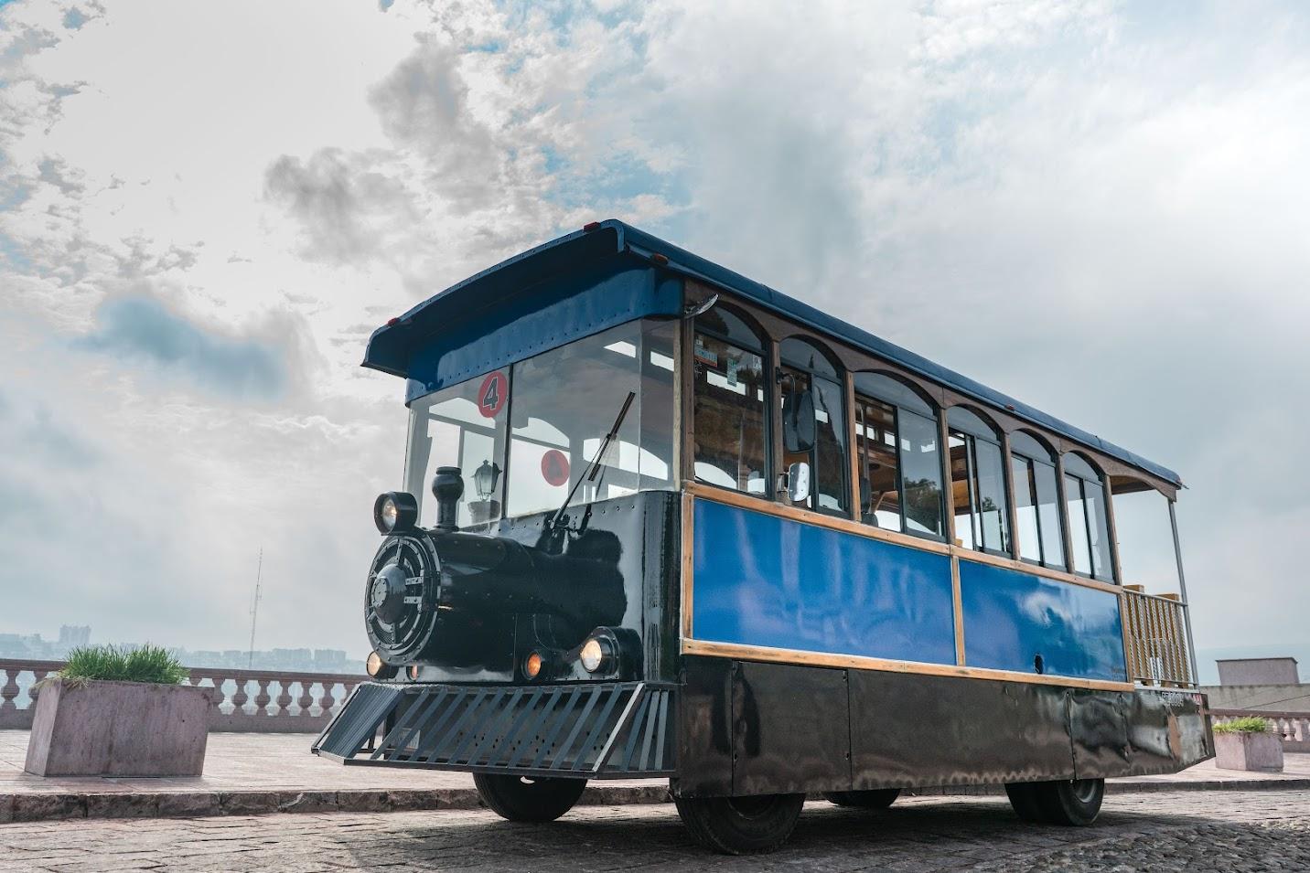 Querétaro: Tranvia Classic Trolley Car Guided Tour