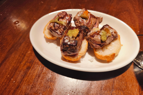 San Sebastián: Old Town Pintxos and Wine Tour