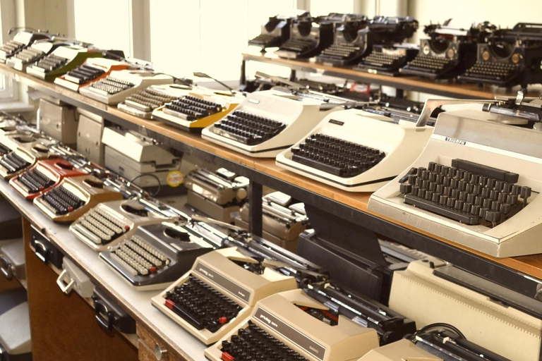 Merks Motor Museum: Private Tour Vintage Car Museum