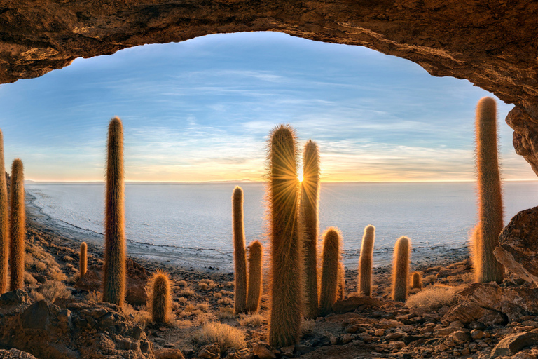 UYUNI ZOUTVLAKTE &amp; TUNUPA VULKAAN: 2 DAGEN/1 NACHT EXPEDITIE