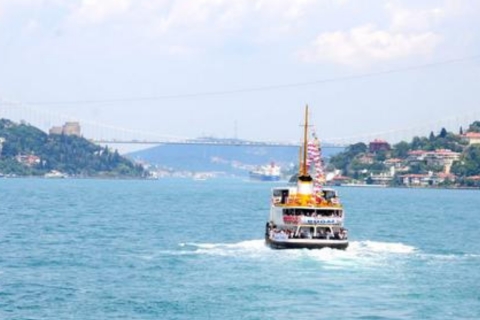 Istanbul Stadtrundfahrt mit Dolmabahce Palast & Bosporus Kreuzfahrt