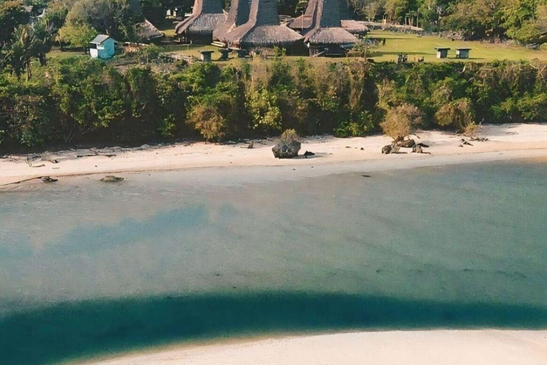 Sumba Island: Private Car Customized Tour with Driver