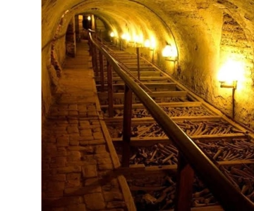 LIMA WALKING TOUR FROM MIRAFLORES, DOWNTOWN LIMA, CATACUMBAS, CHURROS, WINERY + BUS