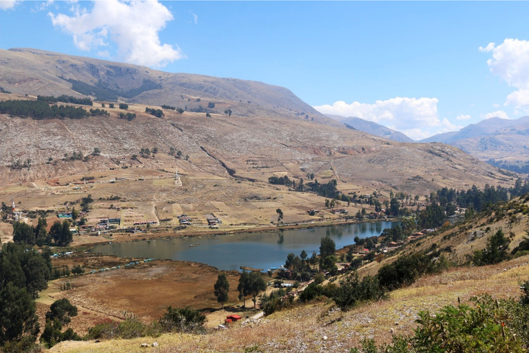 From Huancayo: Arwaturo and Ñawimpuquio Lake in the Mantaro Valley
