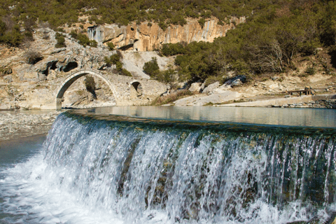 De Tirana/Durres/ : Permet, thermes et canyon