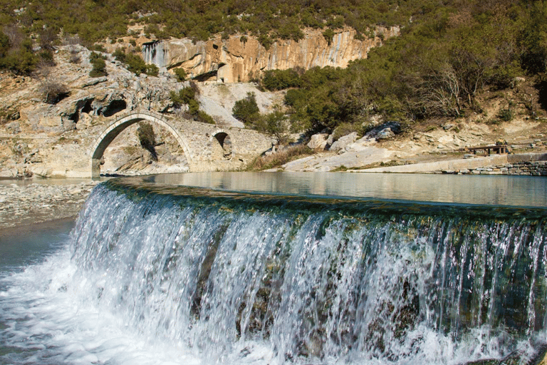 De Tirana/Durres/ : Permet, thermes et canyon