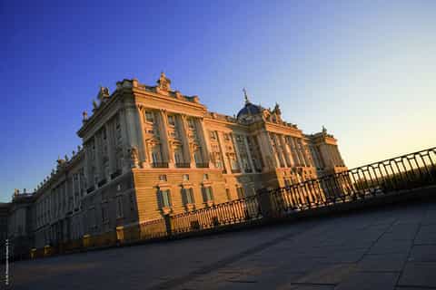 Madrid: Hapsburgs and Royal Palace Guided Tour