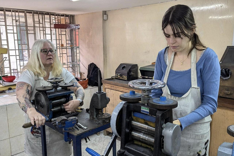 波哥大：制作属于你的祖母绿戒指波哥大：制作属于你自己的翡翠戒指