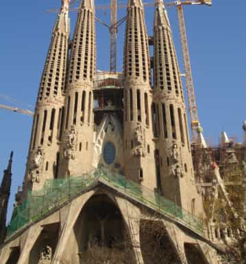 montserrat artistic barcelona the best of gaudí