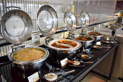 DXB Terminal 3 Dubai International Airport: Ahlan Lounge T3 International Departure: Ahlan Lounge Executive Floor