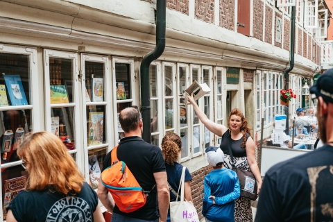 Hamburg: Guided Walking Tour for Harry Potter and Magic Fans