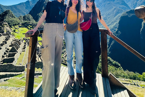 Machu Picchu Official Tour: Entrance Ticket & Expert Guide Circuit 1: The Ultimate Postcard View Route
