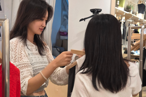 Seoul: Seong-su Fashion Tour with Local Style-mate