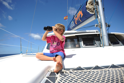 Fuerteventura: Catamarán navegación vela. Máximo 10 personasHappy Day Tour