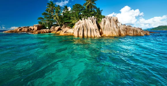Seychelles: 4-Day Island Adventure with Hotel & Breakfast